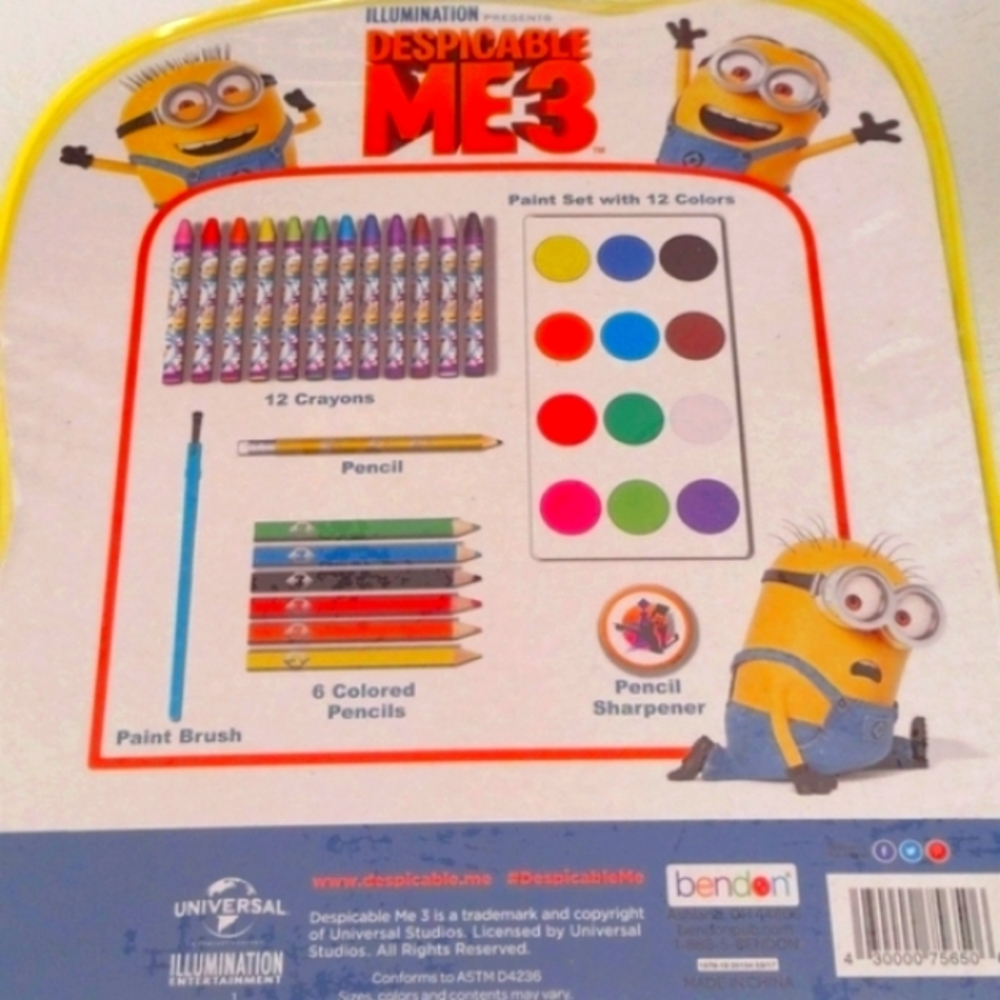 Despicable ME 3 🎨 Included 20 Different Activities Two Pieces NWT